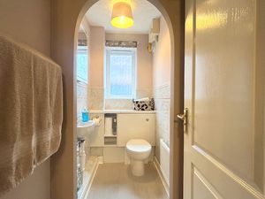 Photo 25- click for photo gallery